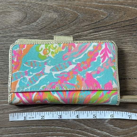 Lilly Pulitzer Wallet - Picture 4 of 8